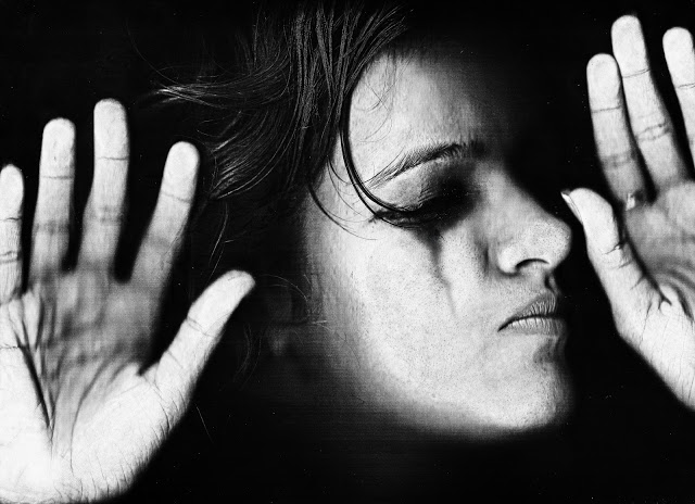 Le syndrome post-traumatique… Vous reprendrez bien 10 ans de psychanalyse ? Quand SuzyQ part en formation… Le syndrome post-traumatique… Vous reprendrez bien 10 ans de psychanalyse ? Quand SuzyQ part en formation…