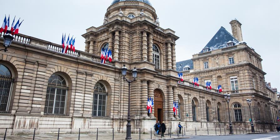 L’EXPÉRIENCE PATIENT, NOUVELLE FORME DE DÉMOCRATIE PARTICIPATIVE EN SANTÉ L’EXPÉRIENCE PATIENT, NOUVELLE FORME DE DÉMOCRATIE PARTICIPATIVE EN SANTÉ