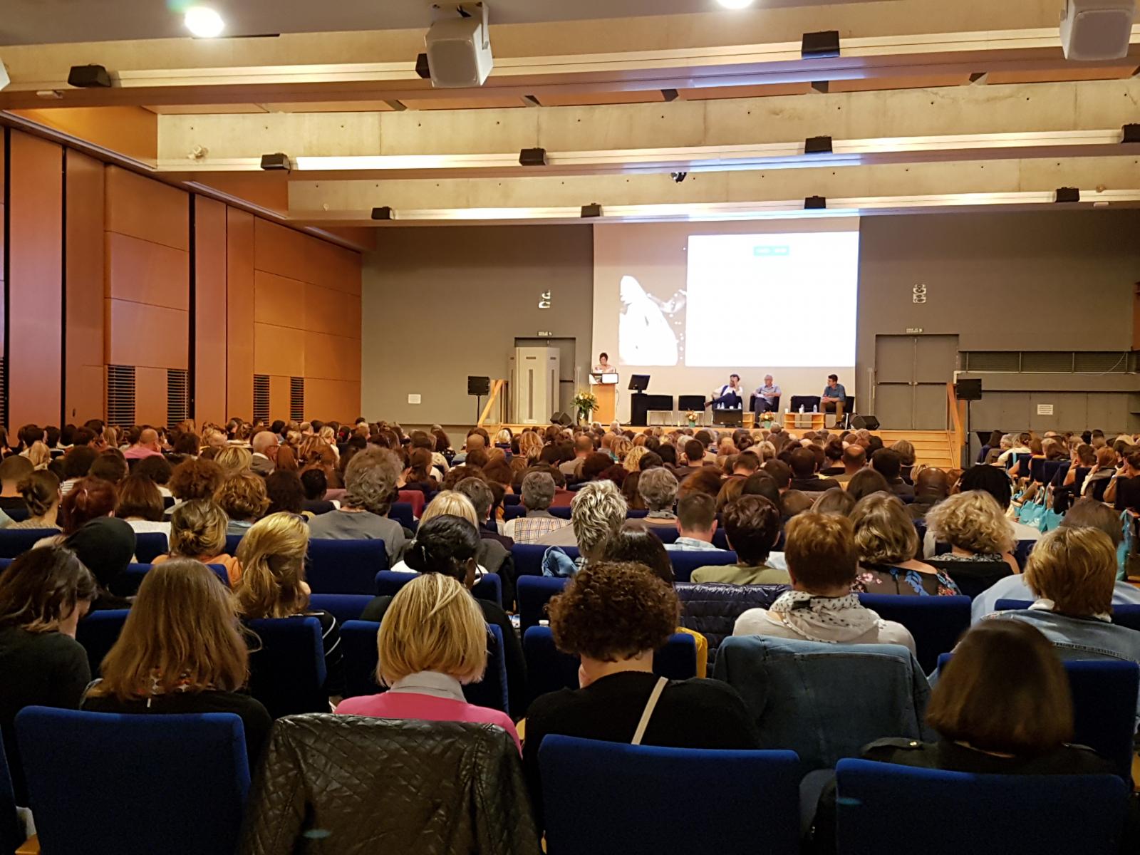 Réaffirmer la primauté de la relation en psychiatrie : le leit motiv des 4emes RSP ! Réaffirmer la primauté de la relation en psychiatrie : le leit motiv des 4emes RSP !