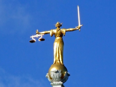 Le juge et le psychiatre Le juge et le psychiatre