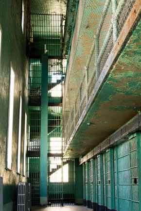 Nicole Belloubet annonce une étude sur les troubles psychiatriques en prison Nicole Belloubet annonce une étude sur les troubles psychiatriques en prison