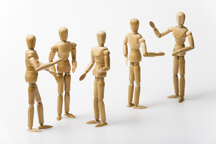 Comprendre la dynamique conflictuelle pour mieux travailler avec les personnes en situation de conflit familial Comprendre la dynamique conflictuelle pour mieux travailler avec les personnes en situation de conflit familial